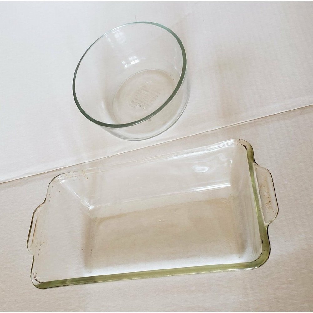 Pyrex 2 set loaf pan and small #7201 mixing bowl clear glass